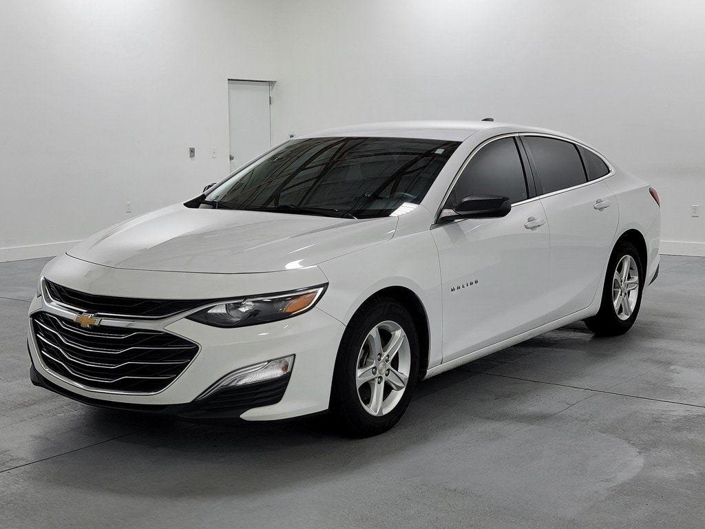 Used 2021 Chevrolet Malibu LS FWD image 4