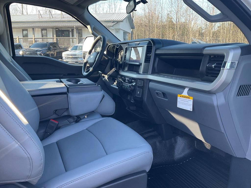 New 2026 Ford F250 XL w/ XL Driver Assist Package AWD/4WD image 11