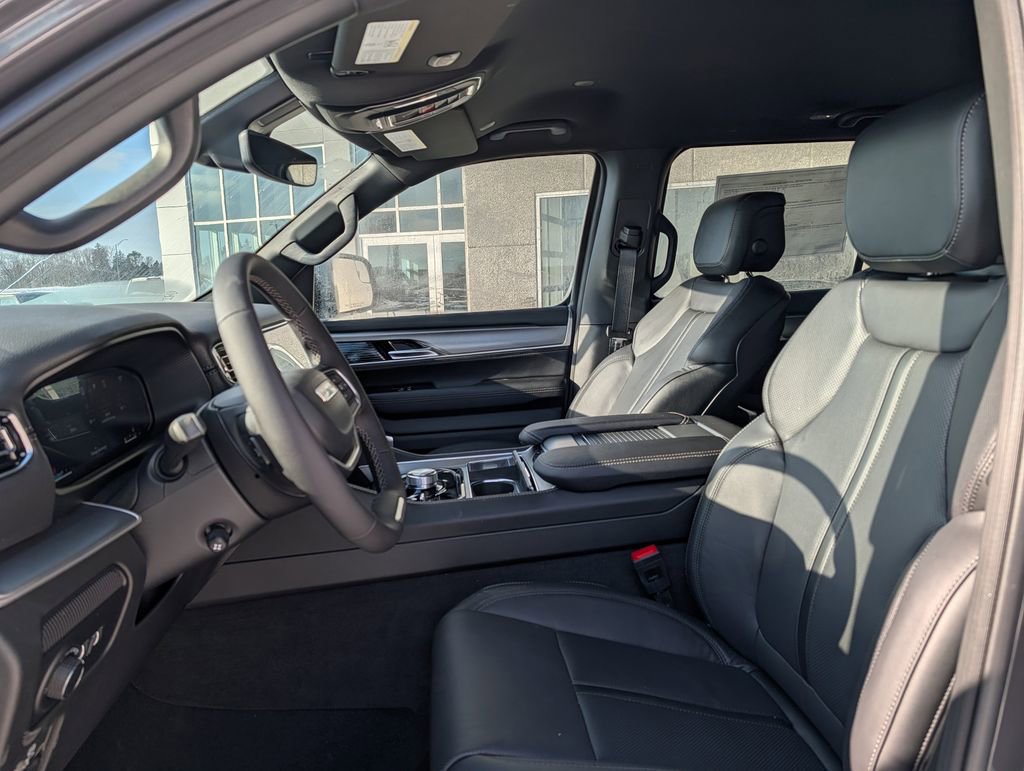 New 2026 Jeep Grand Wagoneer Limited AWD/4WD image 5