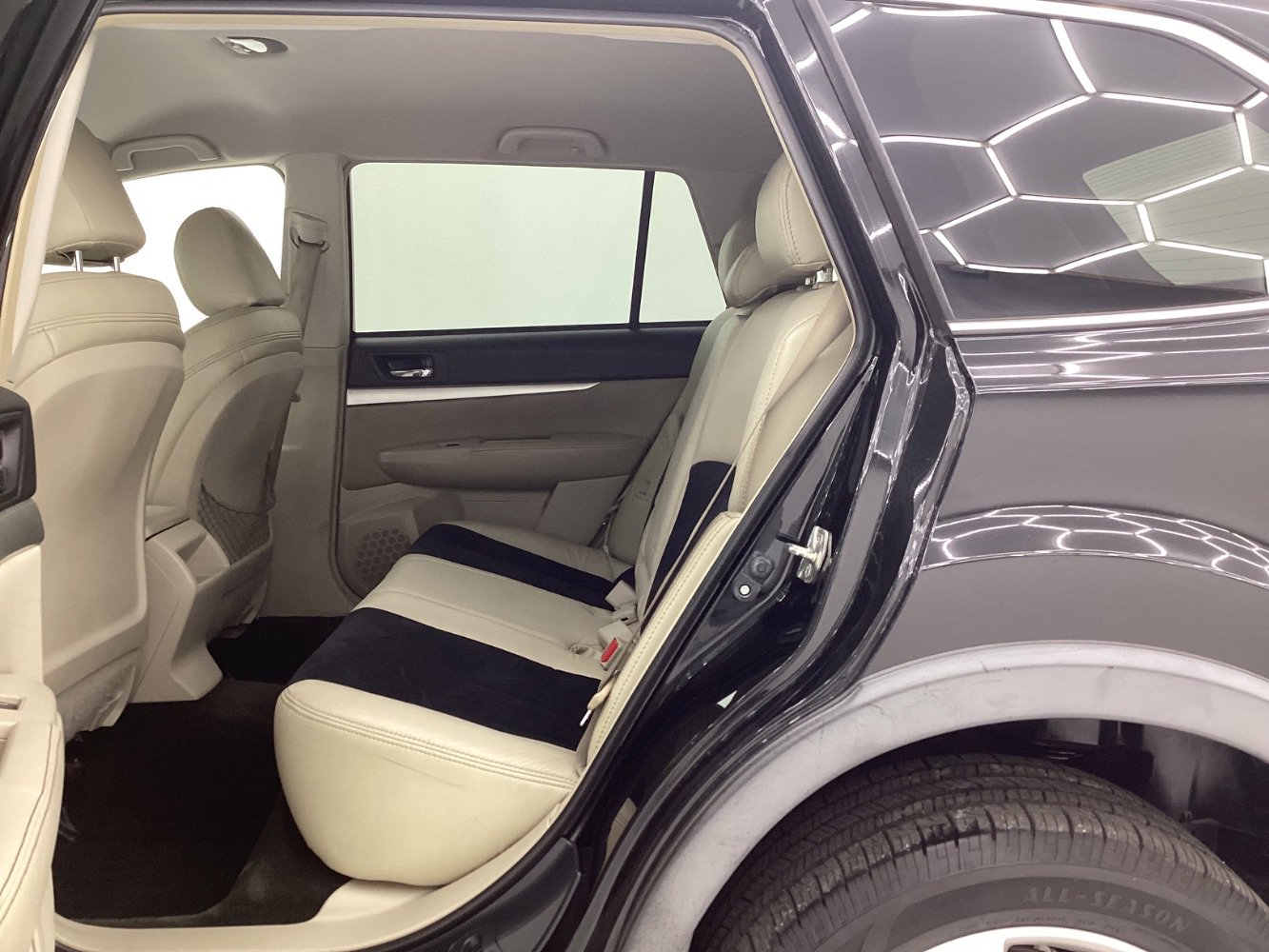 Used 2013 Subaru Outback 2.5i Premium w/ All-Weather Pkg image 20