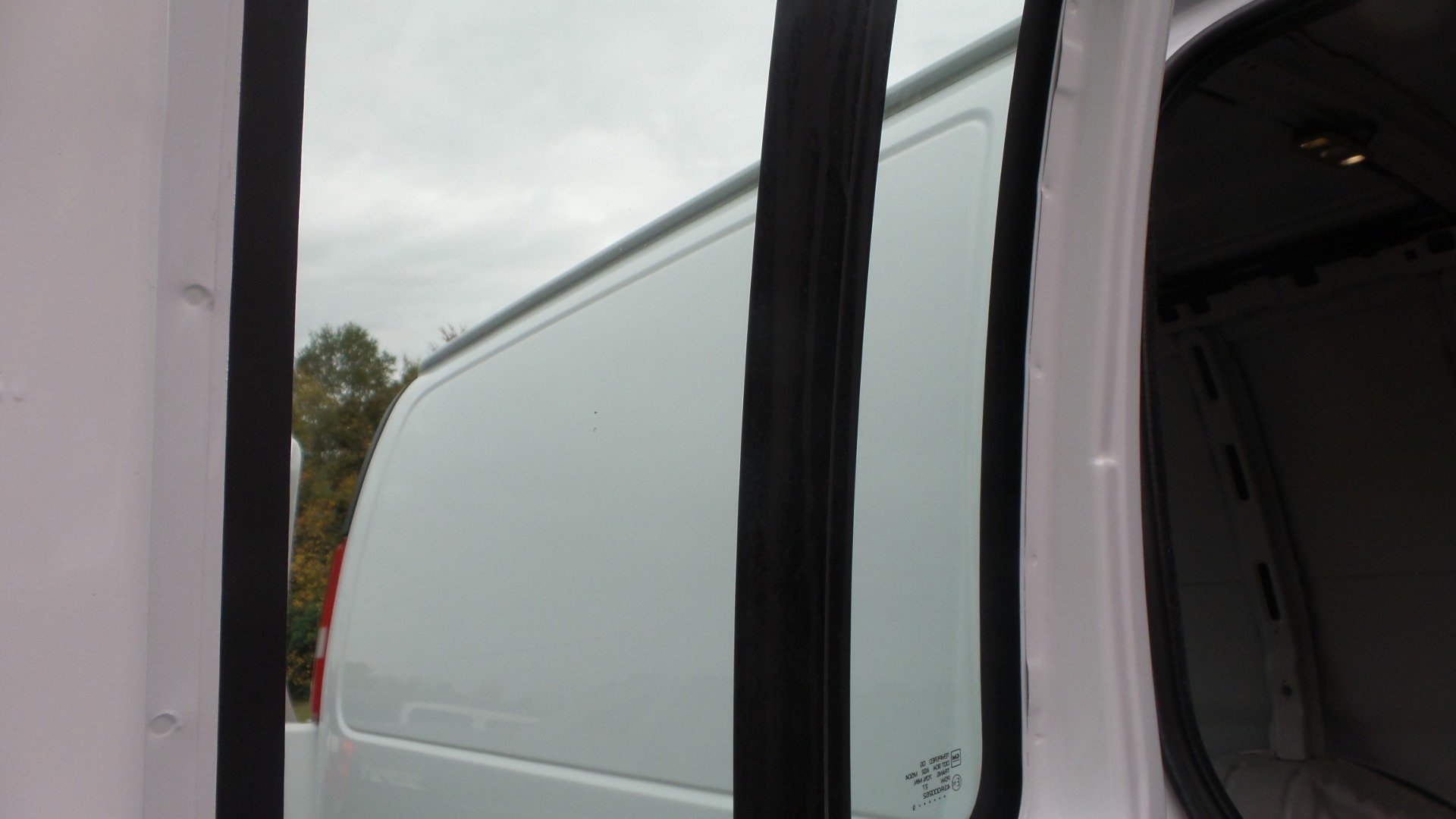 Used 2019 Chevrolet Express 2500 w/ Driver Convenience Package image 26