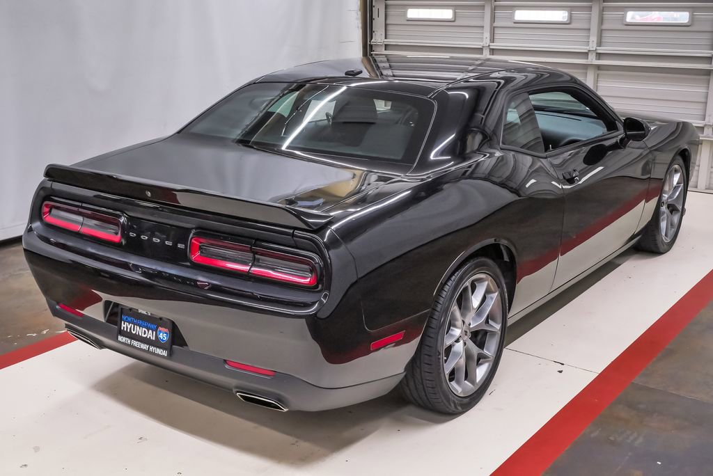 Used 2022 Dodge Challenger GT RWD image 6