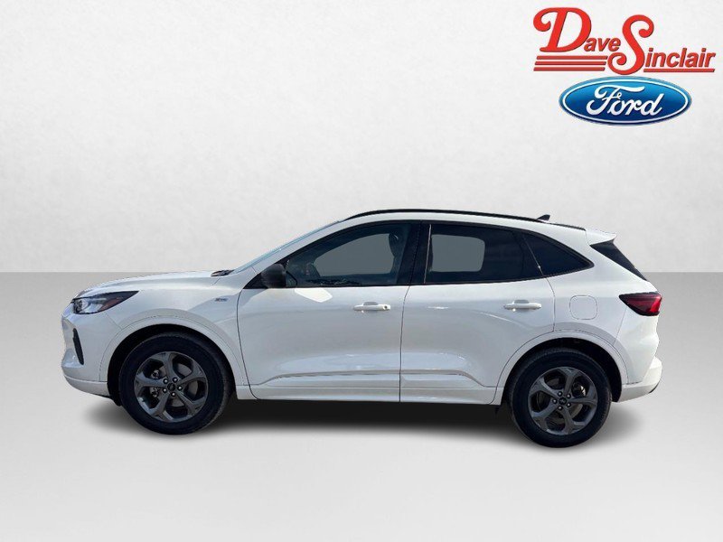 Used 2023 Ford Escape ST-Line w/ Tech Pack #1 AWD/4WD image 10
