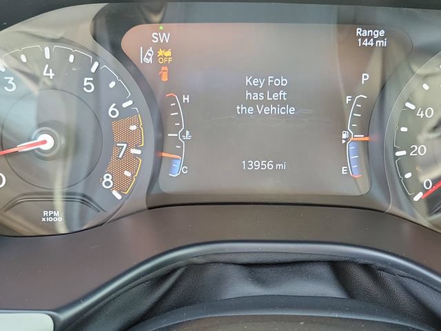 Used 2025 Jeep Compass Limited AWD/4WD image 9
