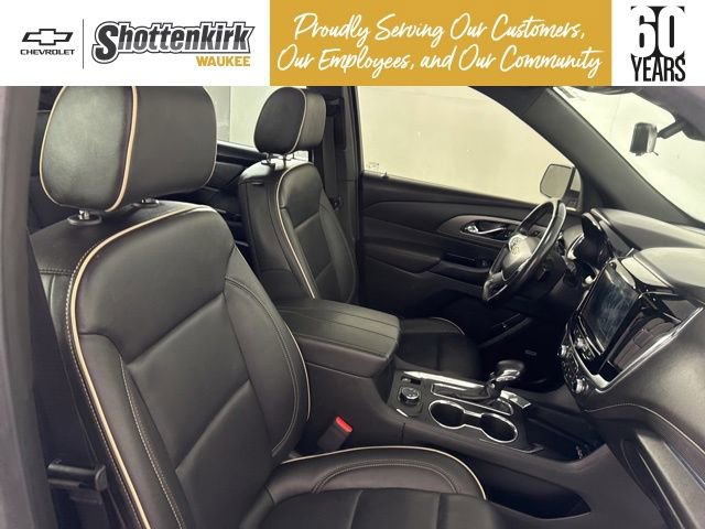 Used 2023 Chevrolet Traverse Premier image 18