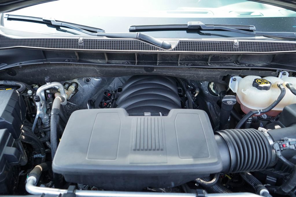 Used 2023 Chevrolet Suburban Premier RWD image 35