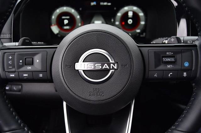 Certified 2025 Nissan Pathfinder Platinum image 23