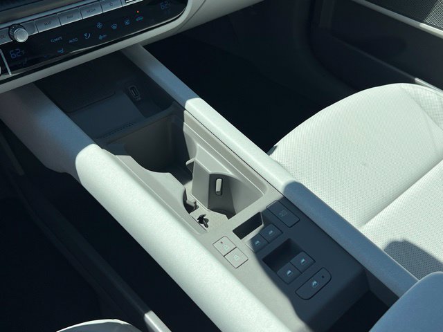 New 2025 Hyundai Ioniq 6 SEL AWD/4WD image 19