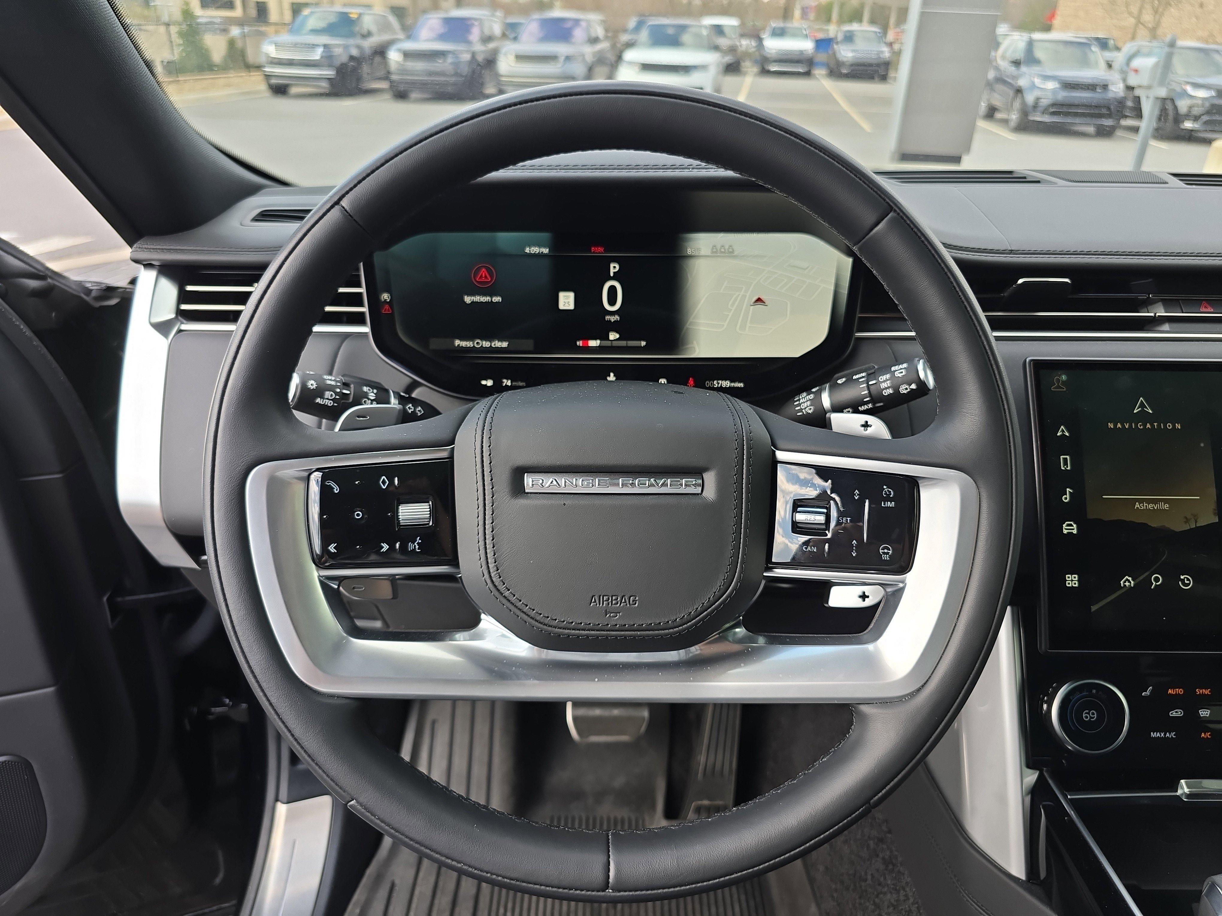 Certified 2023 Land Rover Range Rover SE image 23