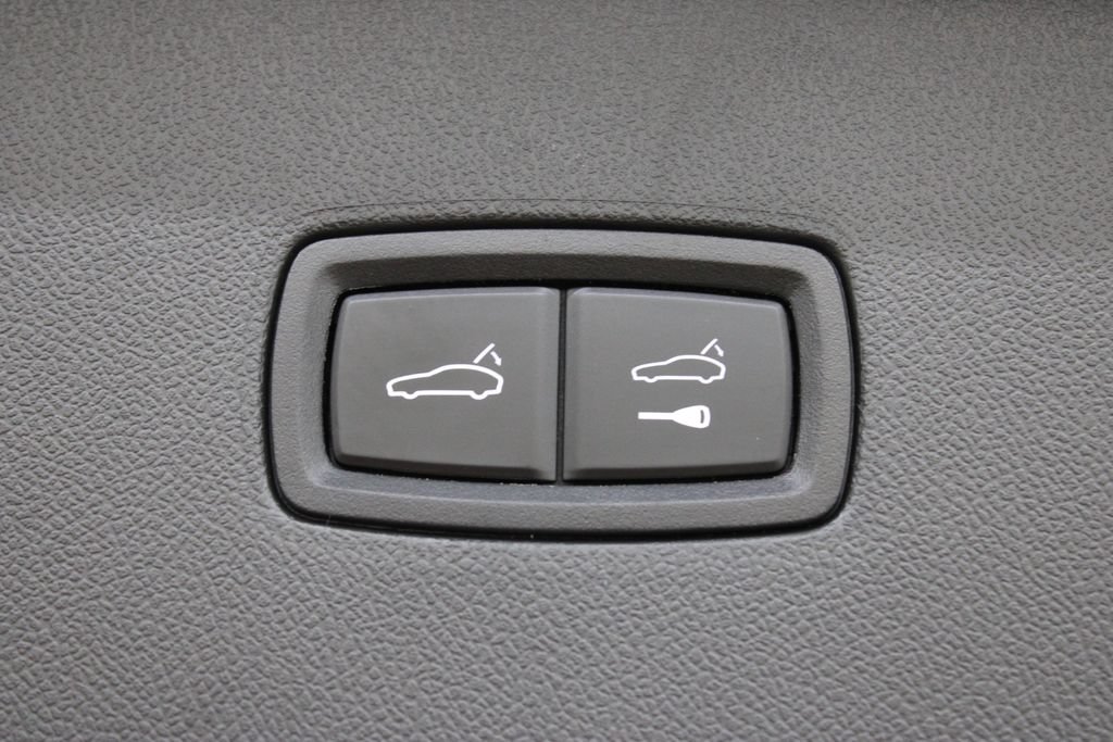 Certified 2026 Porsche Cayenne GTS AWD/4WD image 41