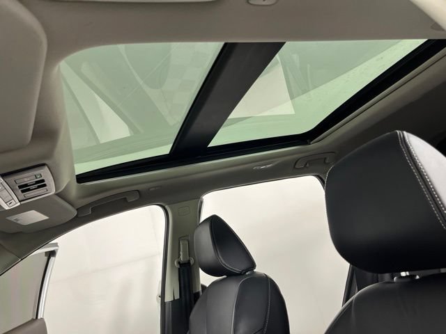 Used 2023 Nissan Rogue SL w/ SL Premium Package FWD image 34