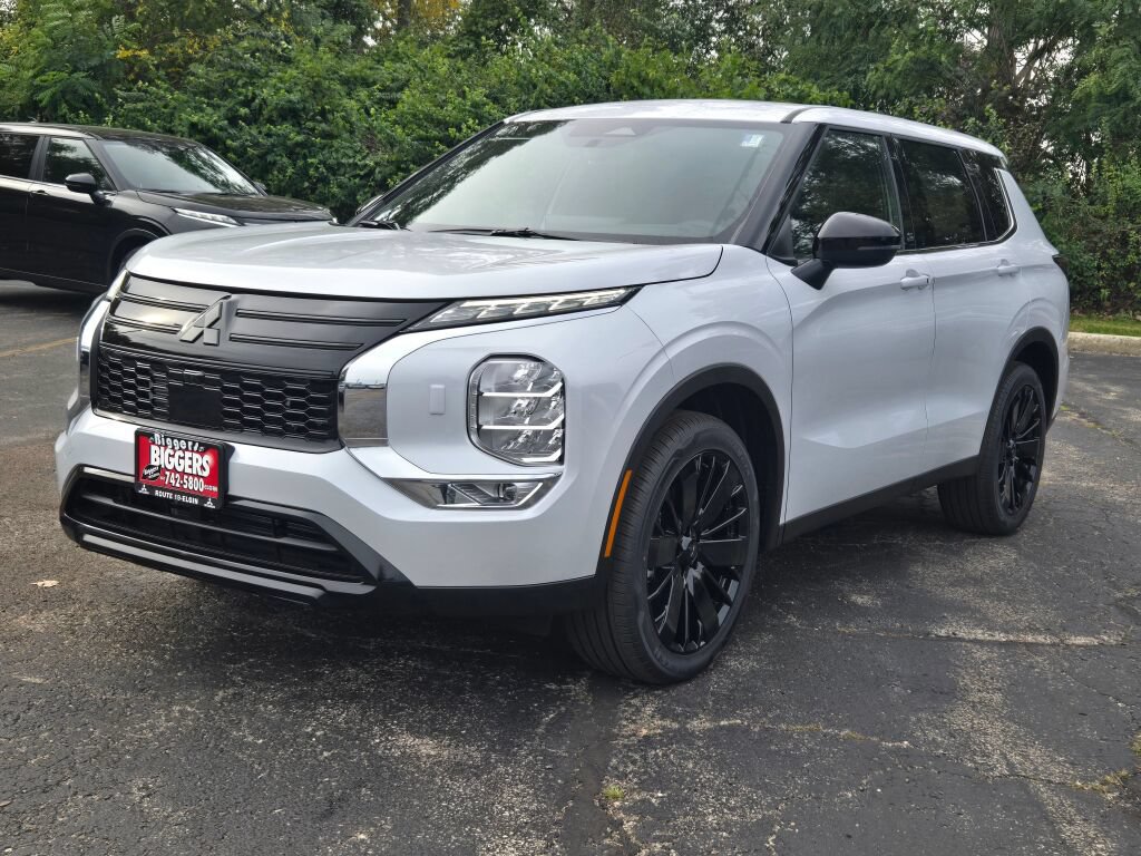 New 2027 Mitsubishi Outlander LE AWD/4WD image 3