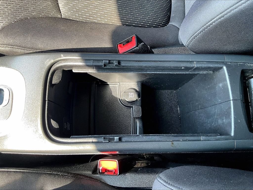 Used 2013 Dodge Journey American Value Package w/ Flexible Seating Group FWD image 34
