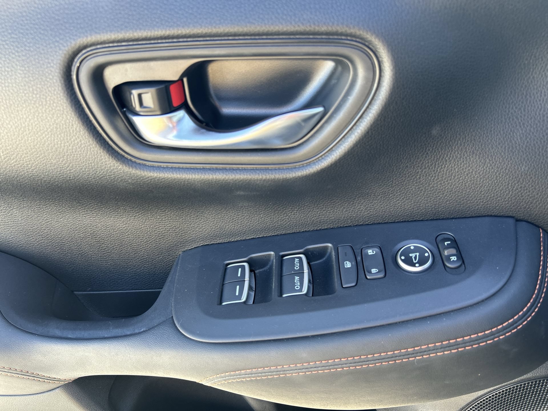 Certified 2024 Honda HR-V Sport image 15