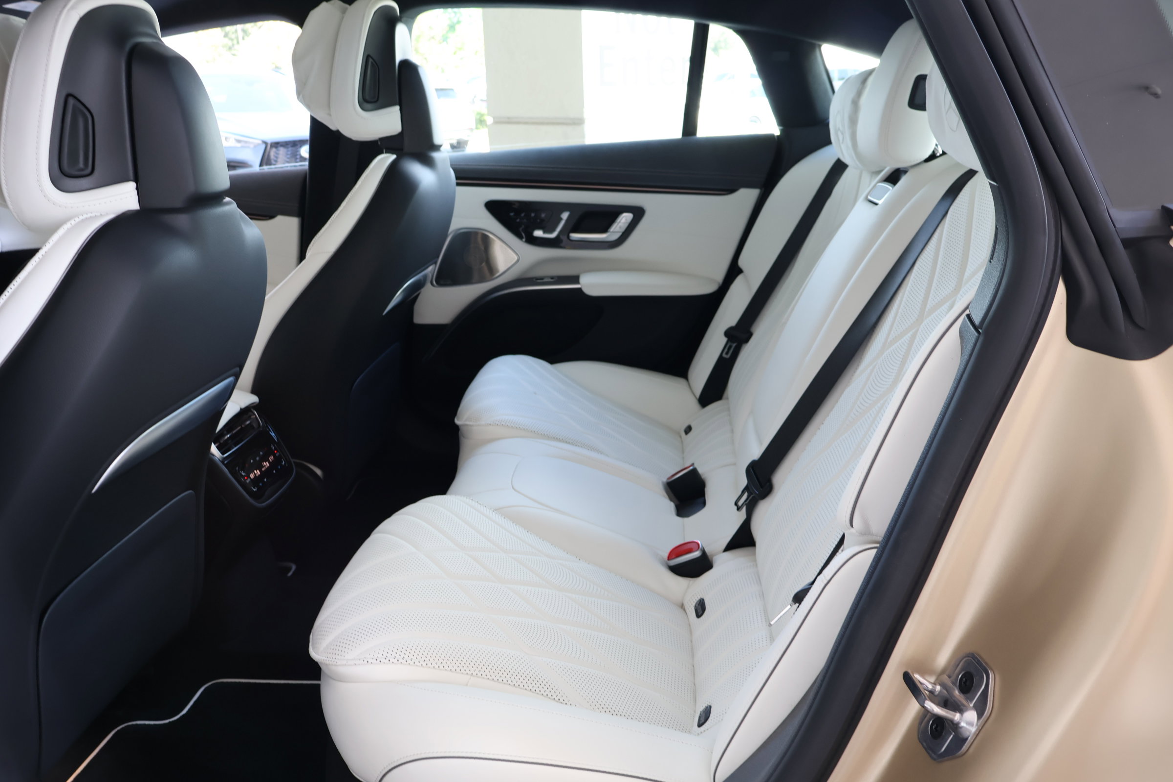 New 2025 Mercedes-Benz EQS 450+ Sedan image 17