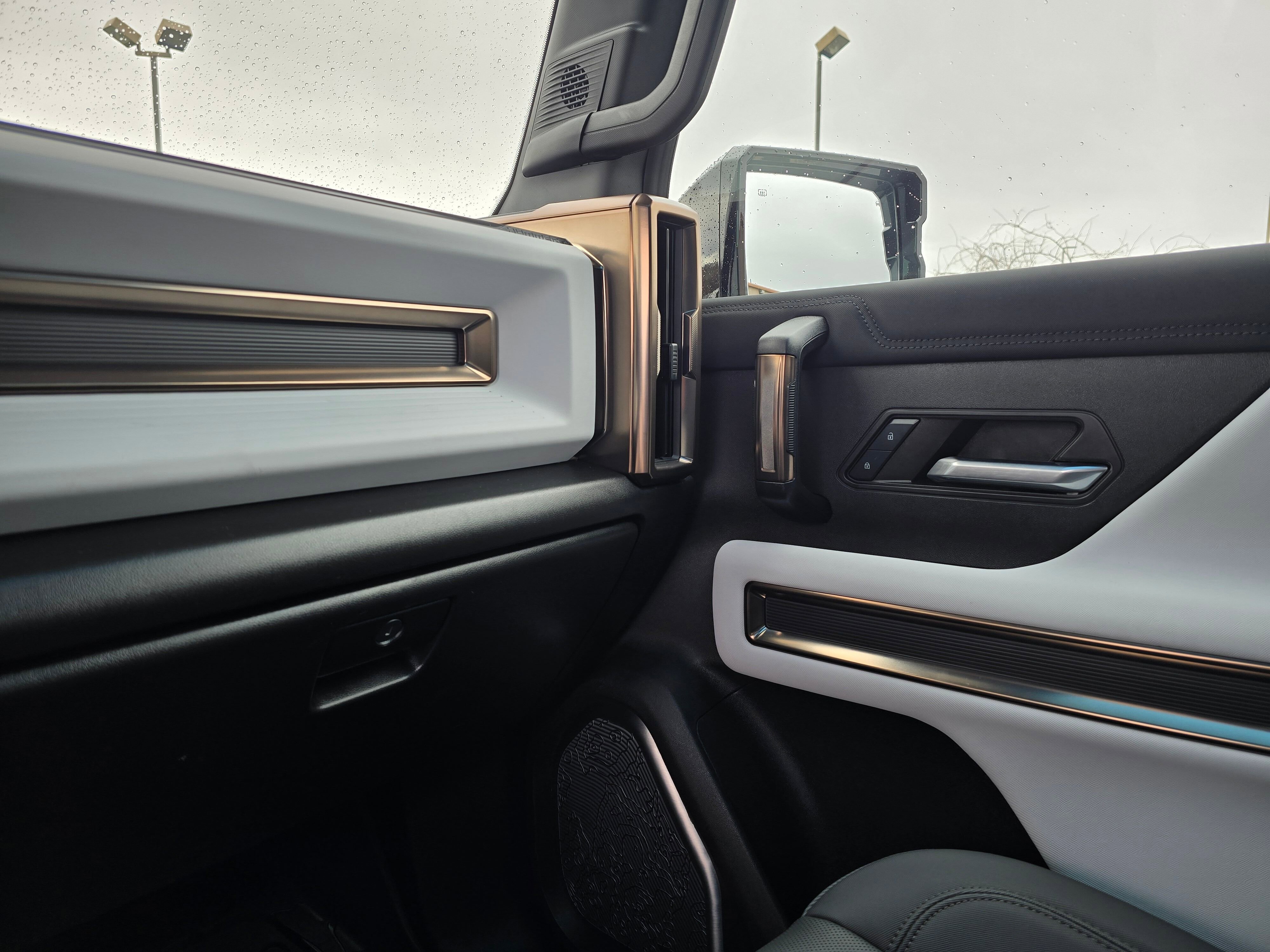 Used 2024 GMC Hummer EV 2X w/ Extreme Off-Road Package image 56