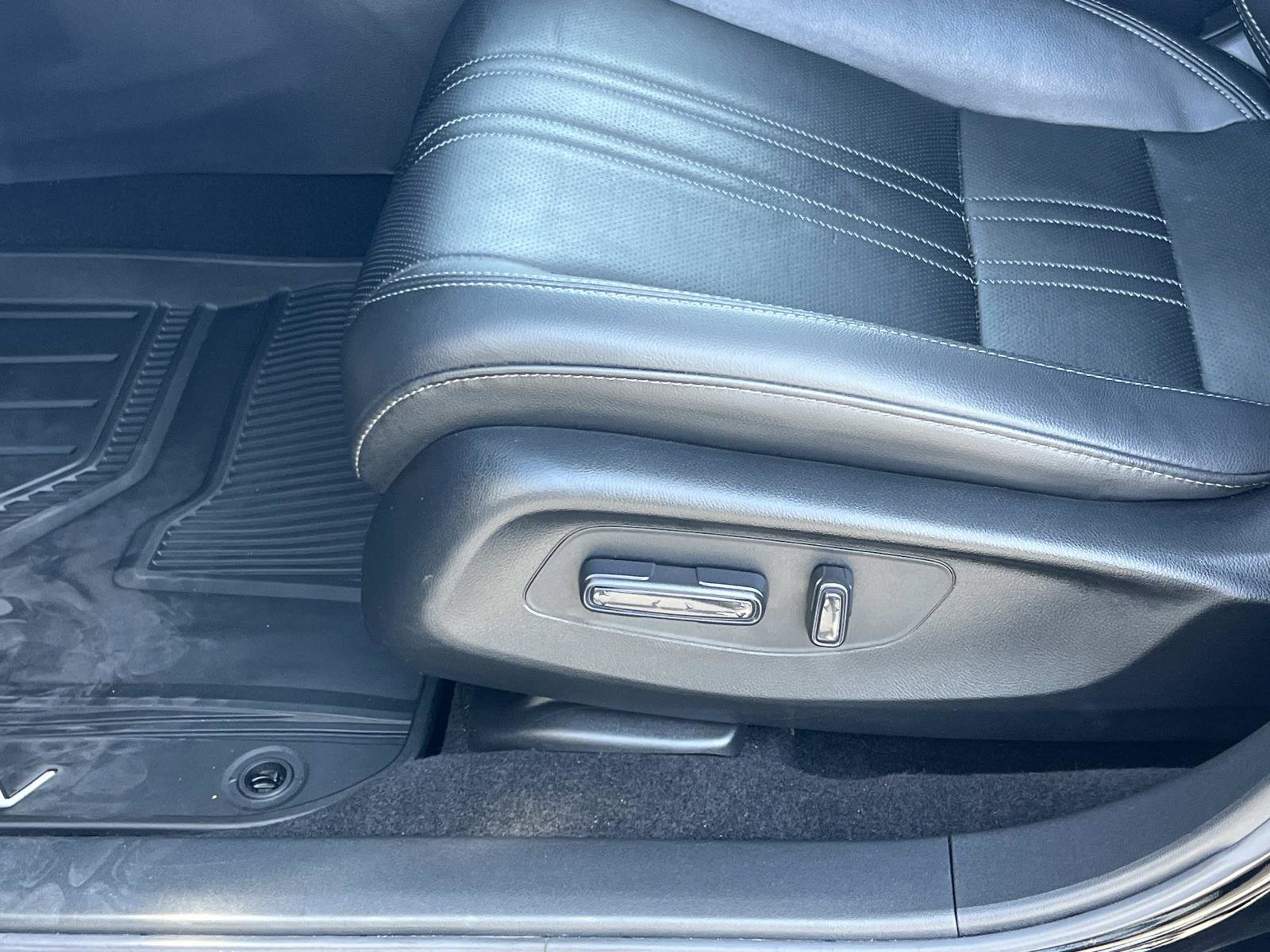 Certified 2024 Honda HR-V EX-L image 19