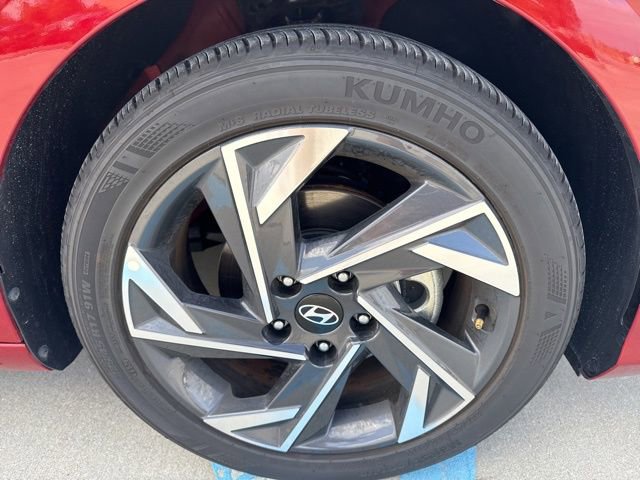 Certified 2025 Hyundai Elantra Sport image 11