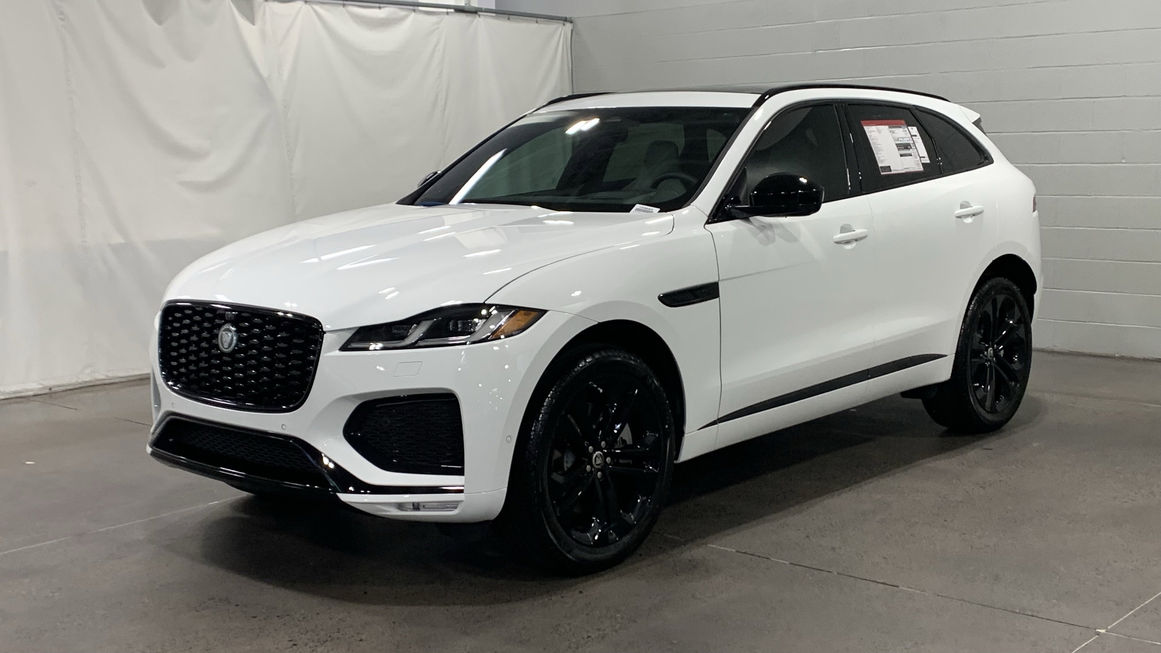 New 2026 Jaguar F-PACE R-Dynamic S image 1