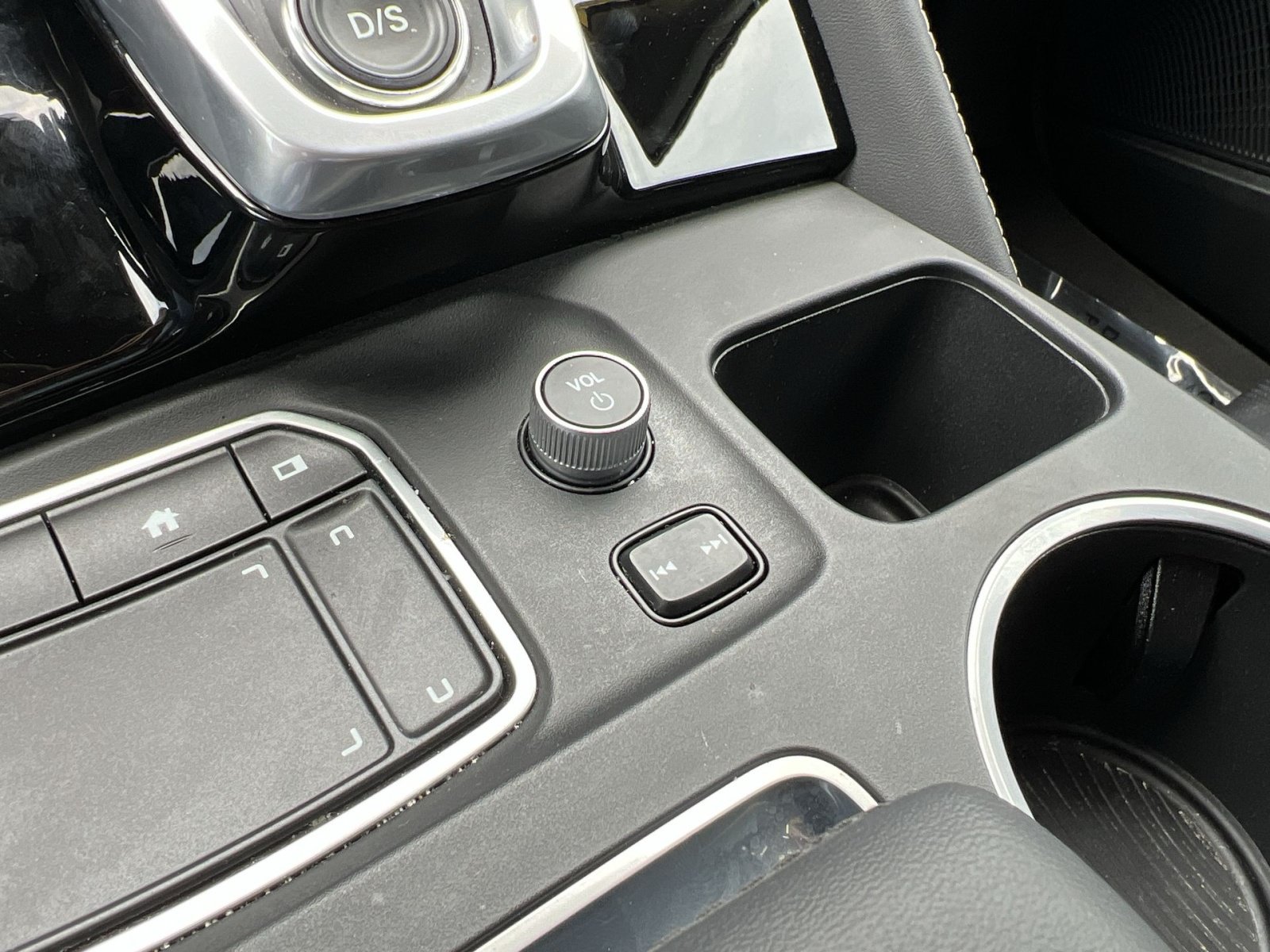 Certified 2023 Acura MDX SH-AWD w/ Advance Package image 15