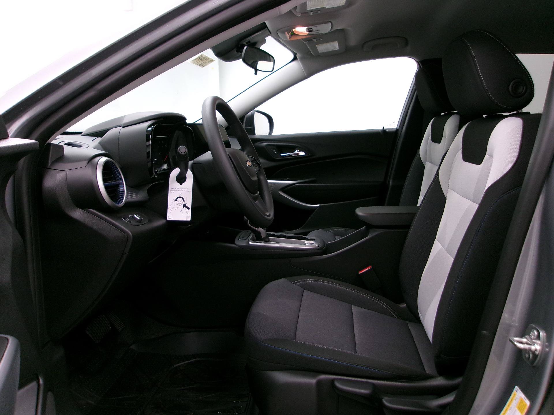 New 2026 Chevrolet Trax LS FWD image 8