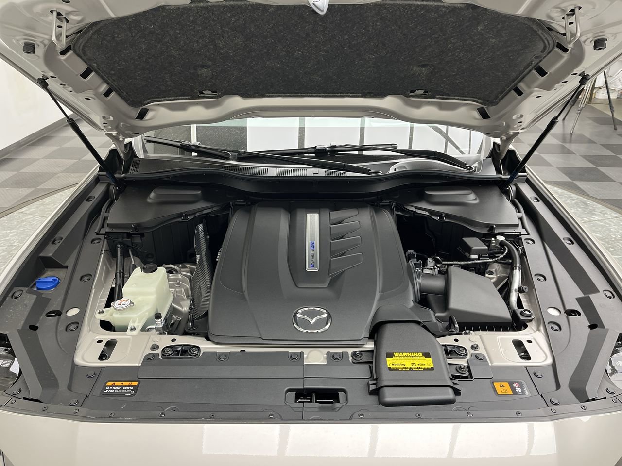 New 2026 MAZDA CX-90 Plug-In Hybrid w/Premium Sport AWD/4WD image 30