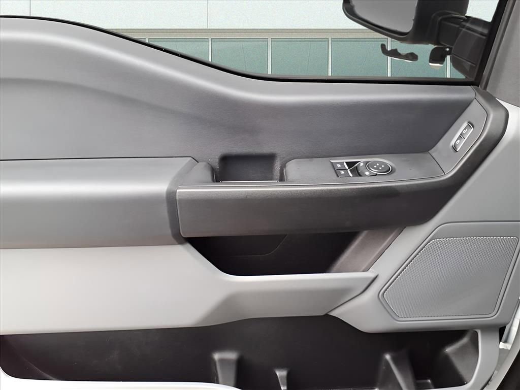 Used 2024 Ford F350 XL w/ Snow Plow Prep Package image 10