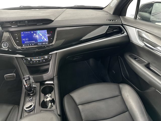 Used 2024 Cadillac XT6 Sport w/ Technology Package AWD/4WD image 29