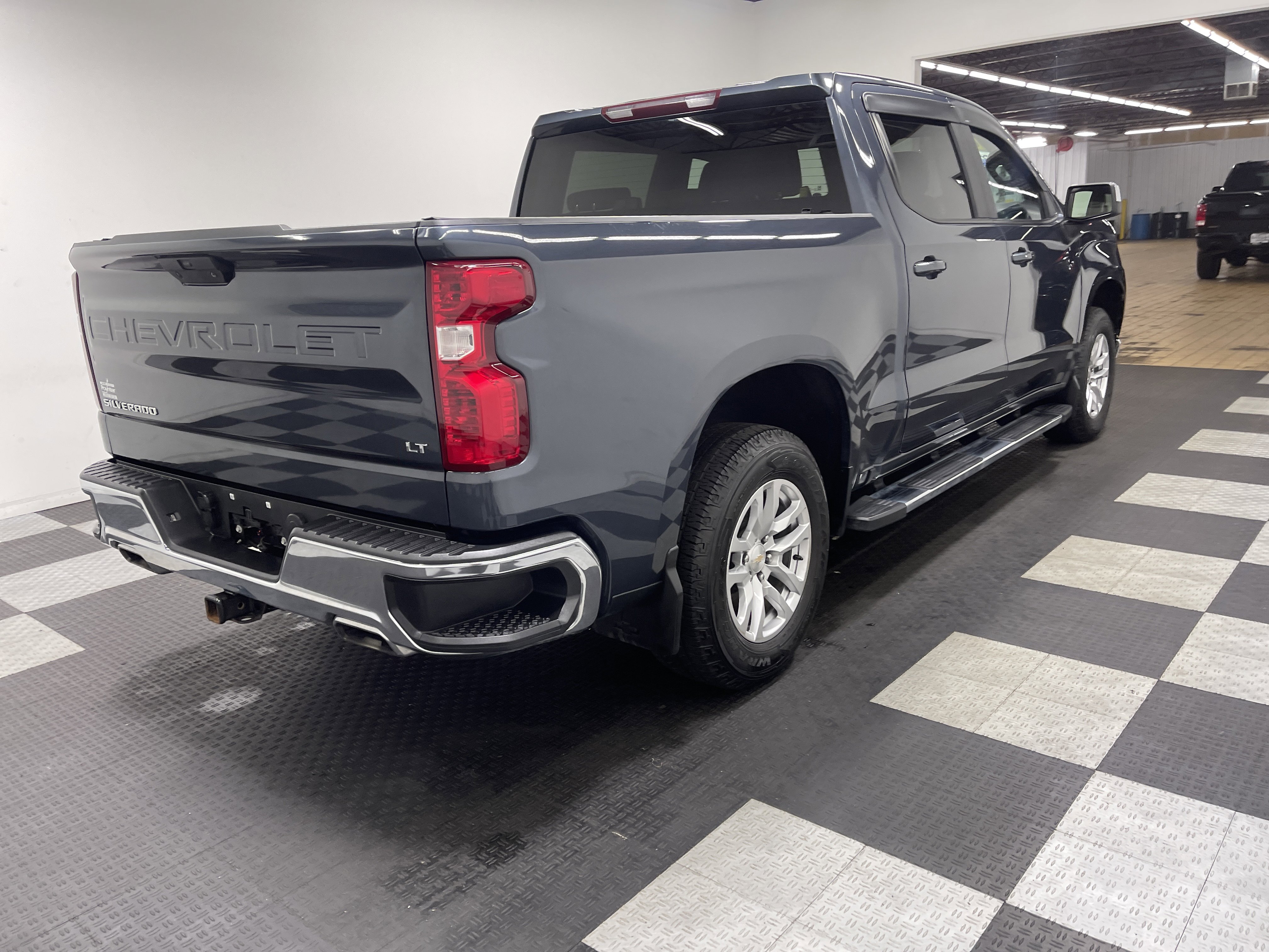 Used 2022 Chevrolet Silverado 1500 LT image 5