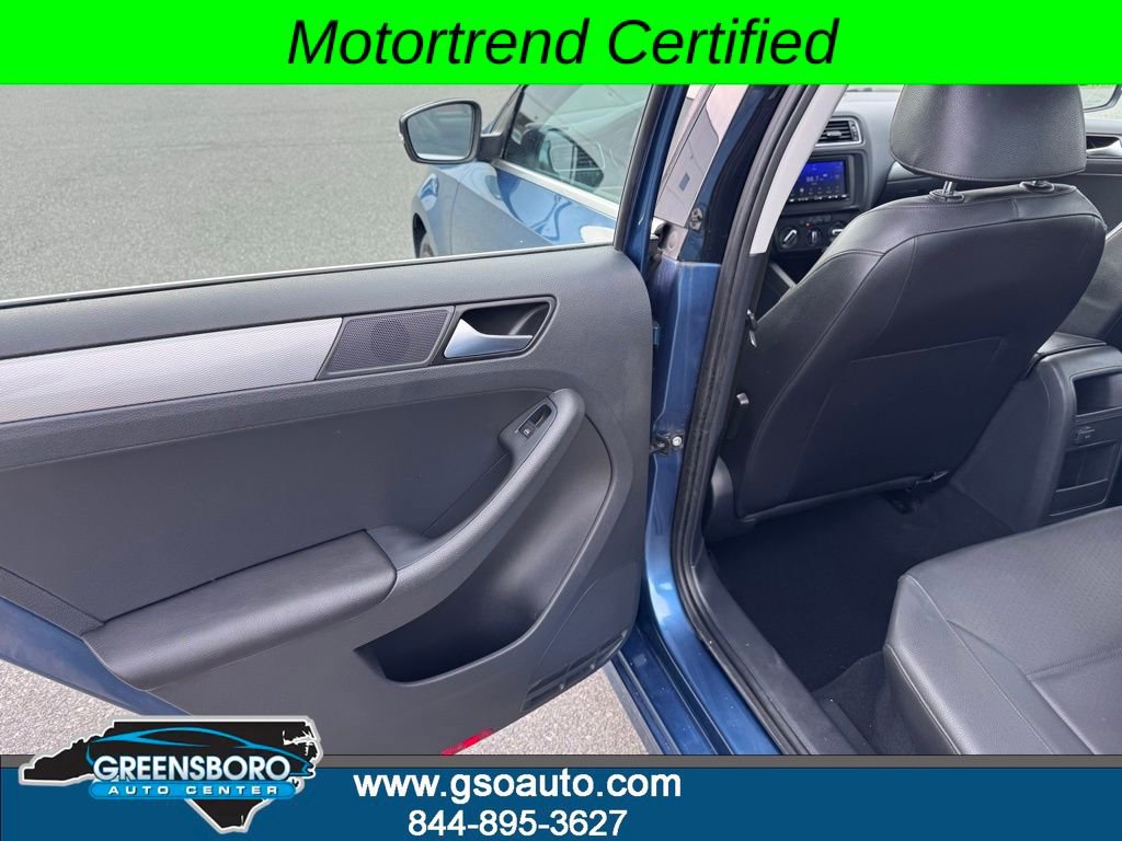 Used 2017 Volkswagen Jetta SE FWD image 28