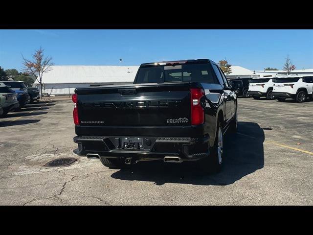 Used 2022 Chevrolet Silverado 1500 High Country w/ High Country Premium Package image 11