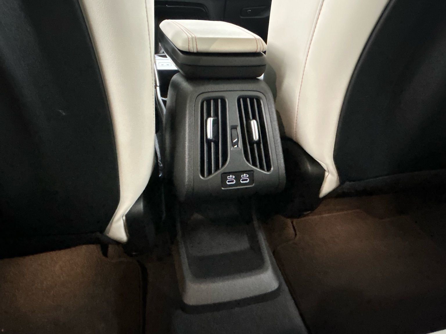 Used 2025 BMW X2 M35i image 34