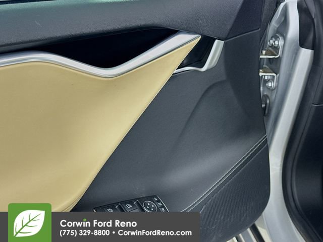 Used 2014 Tesla Model S Base image 18