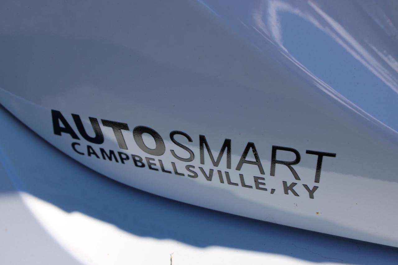 Used 2023 Toyota Camry LE image 6