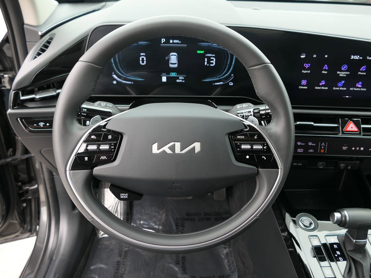 Certified 2025 Kia Niro EX image 18