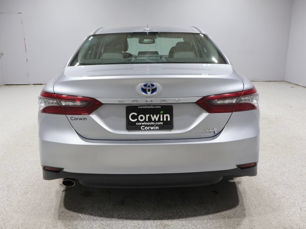Used 2022 Toyota Camry XLE w/ Cold Weather Package FWD video 3