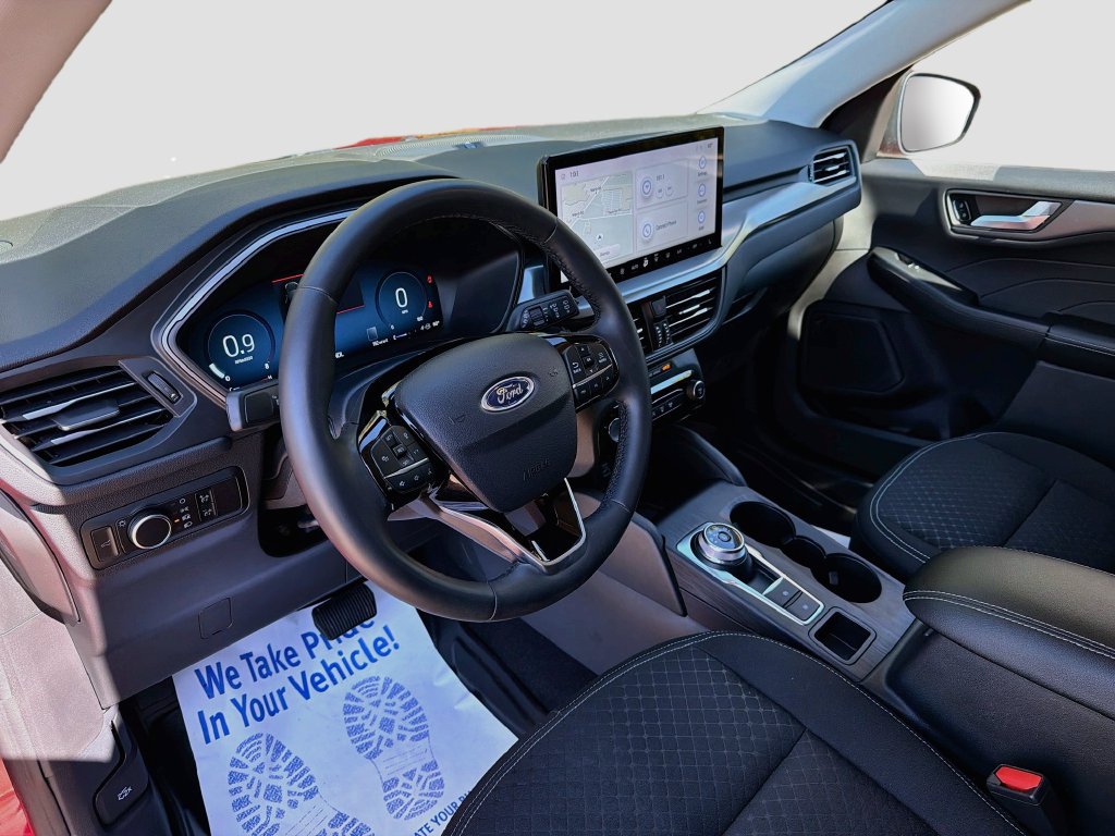 Used 2023 Ford Escape Active w/ Tech Pack #2 AWD/4WD image 9