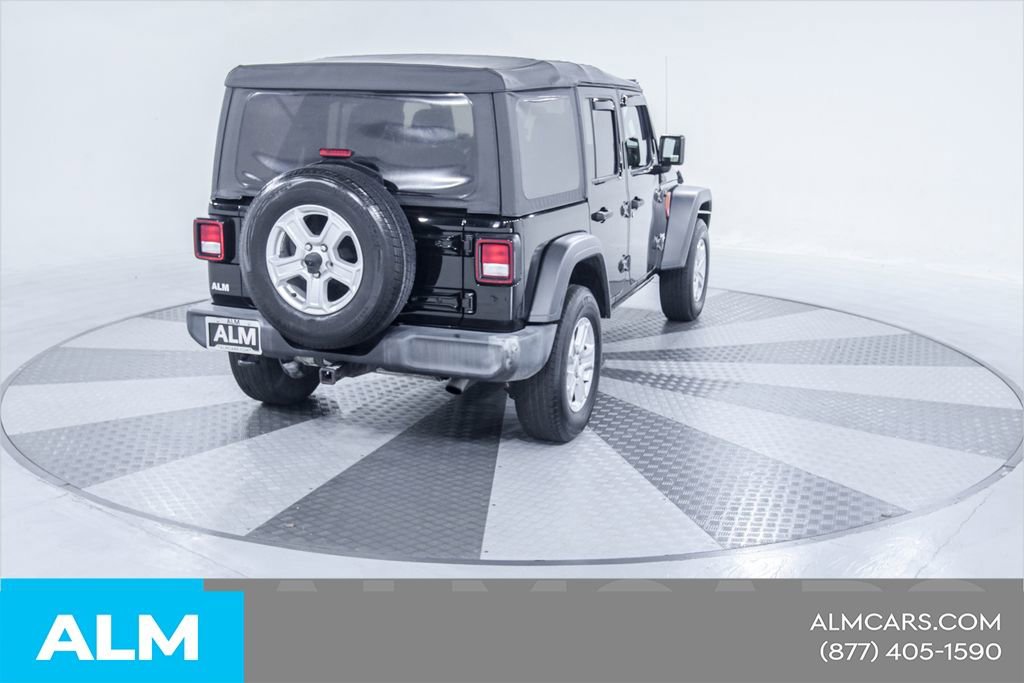 Used 2018 Jeep Wrangler Unlimited Sport image 12