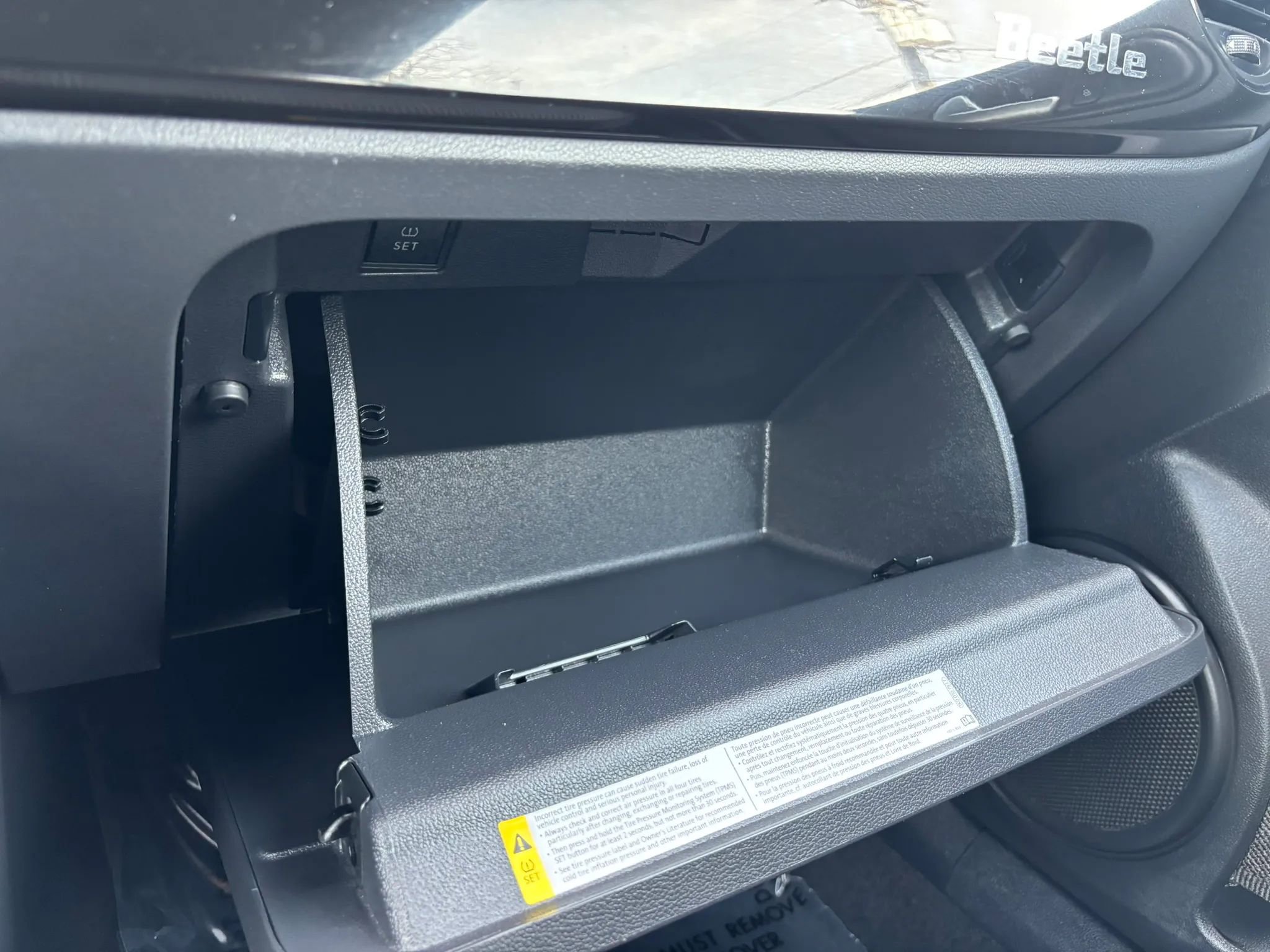 Used 2019 Volkswagen Beetle 2.0T S image 38