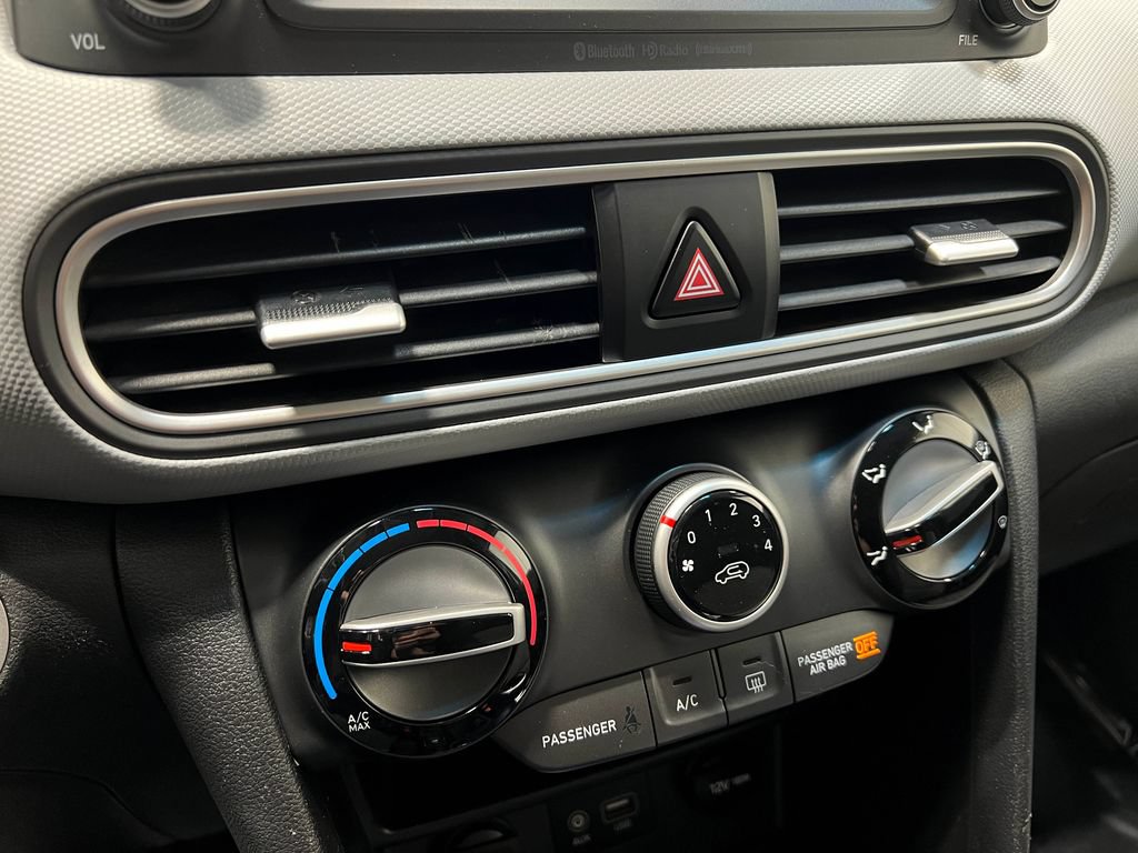 Used 2018 Hyundai Kona SEL FWD image 24