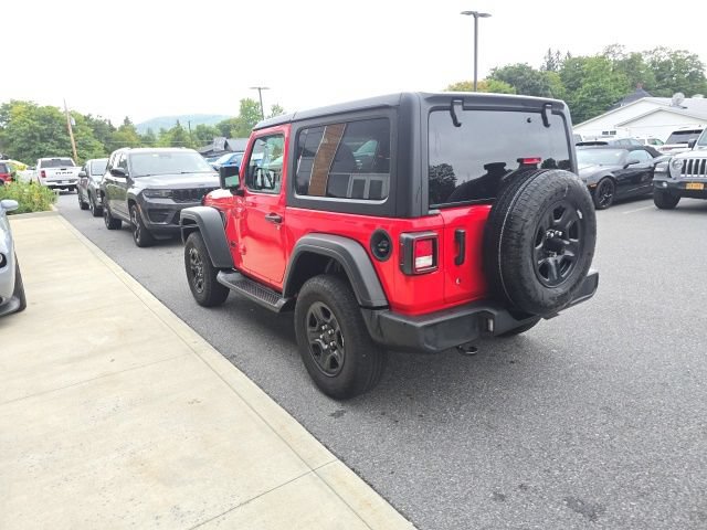 Used 2024 Jeep Wrangler Sport AWD/4WD image 4