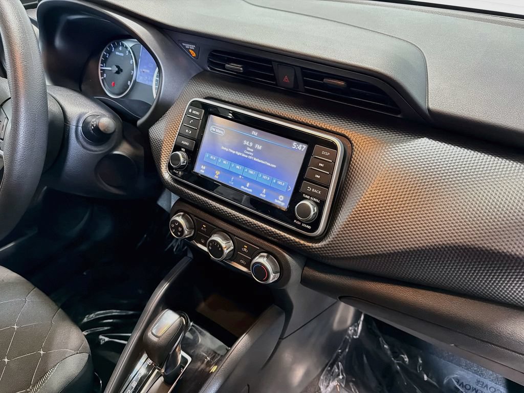 Used 2020 Nissan Kicks S FWD image 28