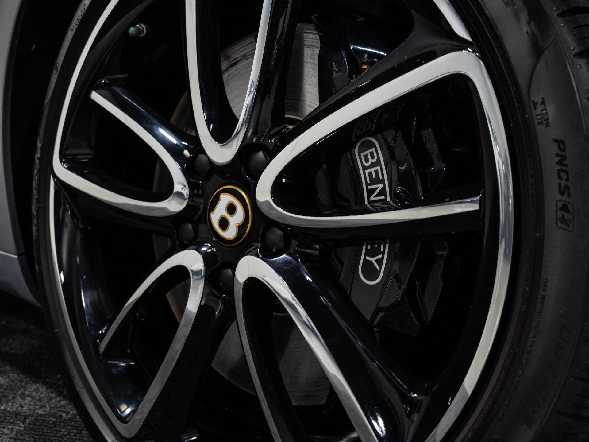 Used 2020 Bentley Continental GT V8 First Edition AWD/4WD image 18