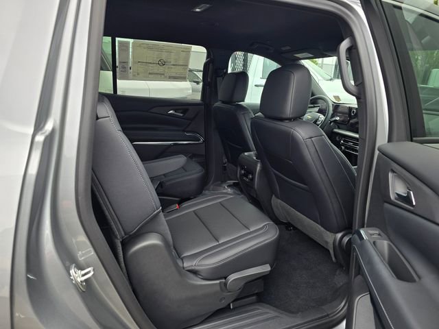 New 2025 Chevrolet Traverse LT w/ LPO, Illumination Package image 14