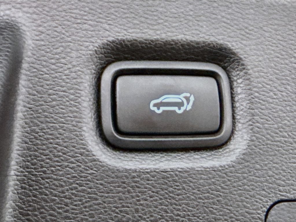 Certified 2023 Hyundai Santa Fe SEL AWD/4WD image 30
