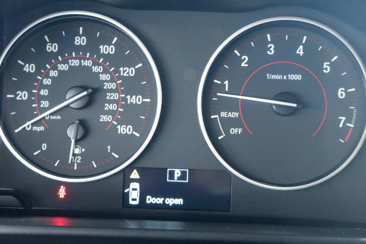 Used 2014 BMW M235i Coupe RWD image 17