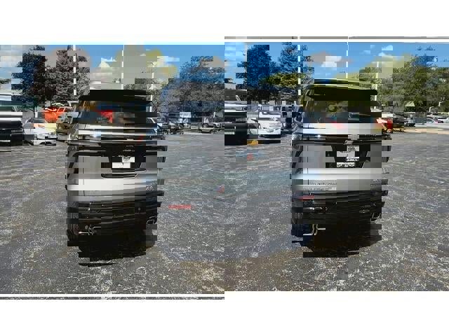 New 2026 Chevrolet Traverse High Country w/ LPO, Floor Liner Package image 7