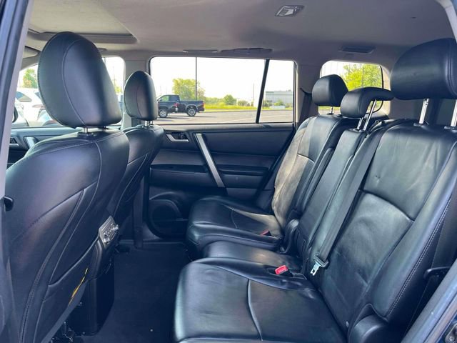 Used 2013 Toyota Highlander SE AWD/4WD image 27