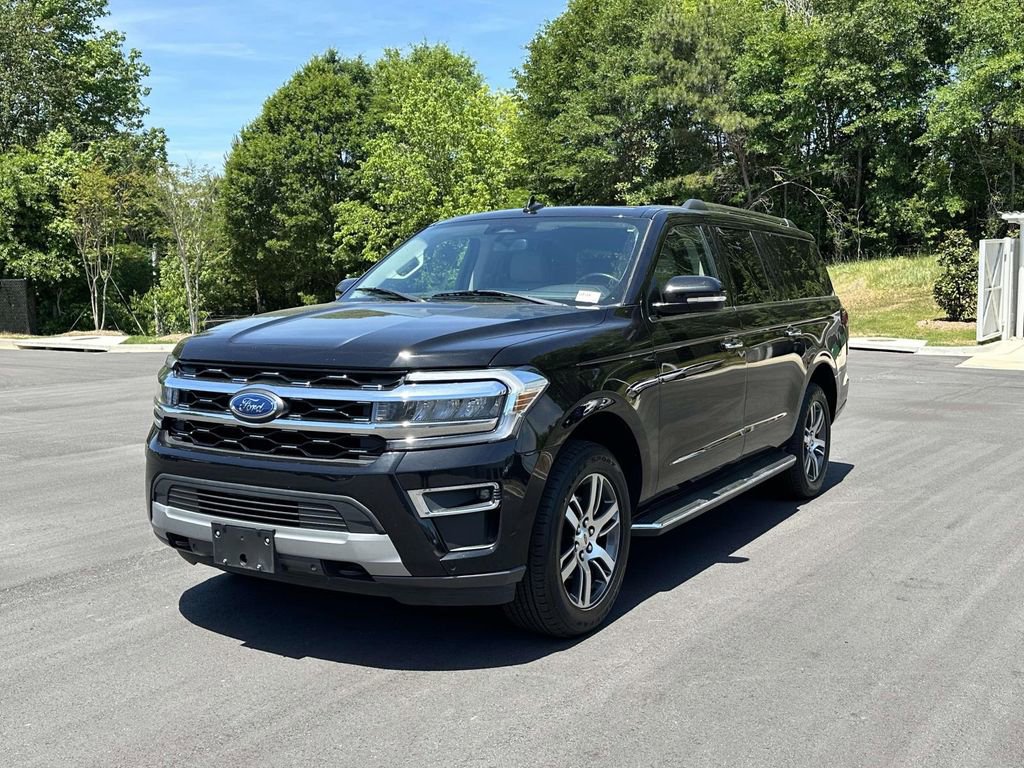 Used 2023 Ford Expedition Max Limited AWD/4WD image 3