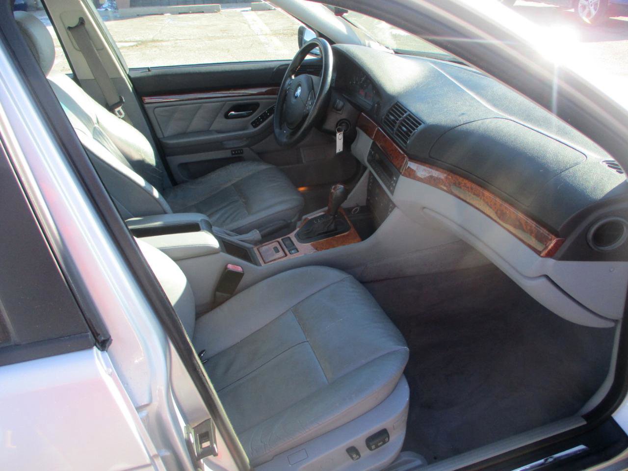 Used 1999 BMW 528i Sedan RWD image 7